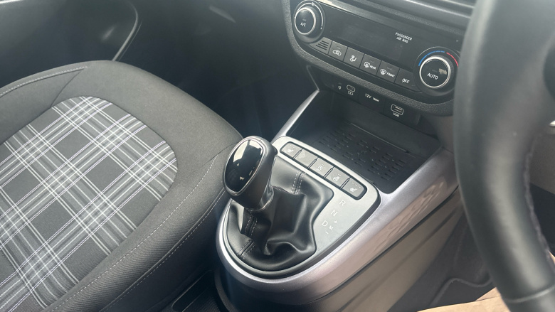 Hyundai i10 1.2 MPi Premium 5dr Auto Petrol Hatchback